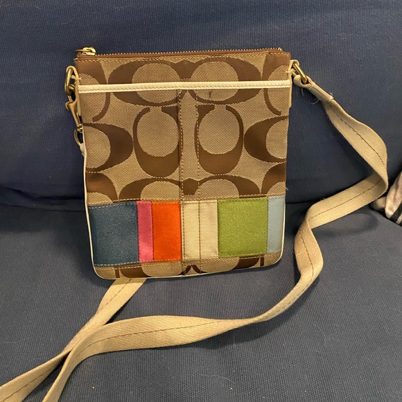 Fabric Coach crossbody - Picture 2 of 5